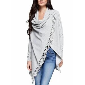 NEW LOVESTITCH sierra fringe wrap in gray